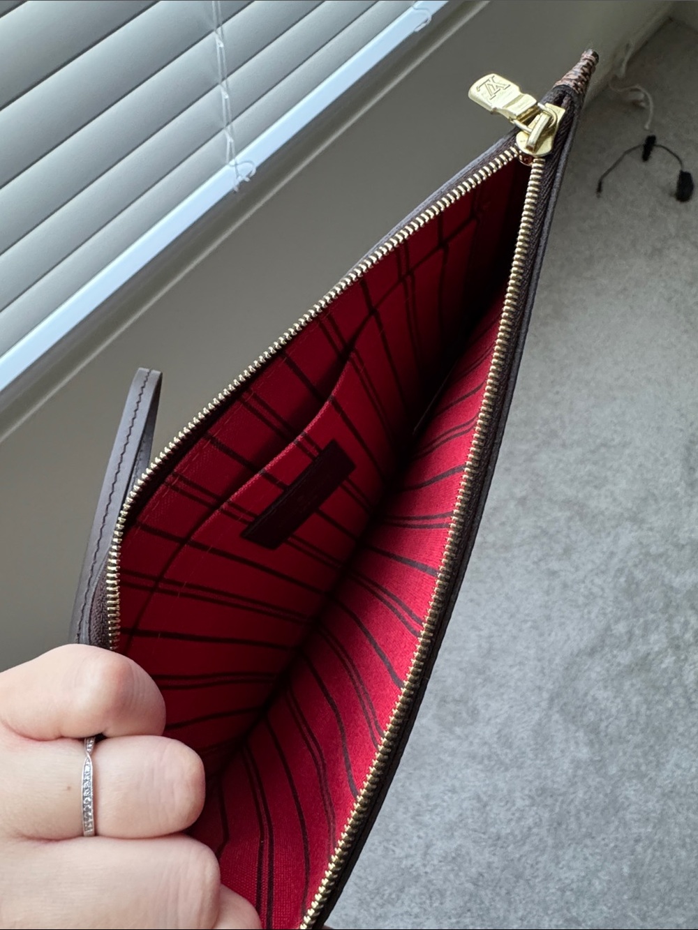 Louis Vuitton Brown Damier Ebene Clutch Wristlet - Picture 4 of 5